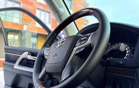 Toyota Land Cruiser 200, 2016 год, 6 750 000 рублей, 38 фотография