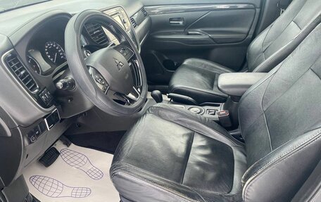 Mitsubishi Outlander III рестайлинг 3, 2015 год, 1 490 000 рублей, 14 фотография