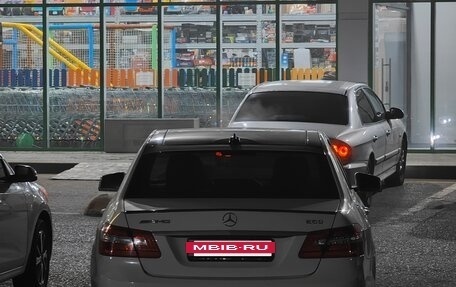 Mercedes-Benz E-Класс, 2011 год, 1 790 000 рублей, 3 фотография