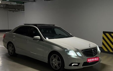 Mercedes-Benz E-Класс, 2011 год, 1 790 000 рублей, 16 фотография