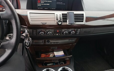 BMW 7 серия, 2007 год, 430 000 рублей, 16 фотография