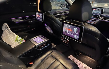 BMW 7 серия, 2017 год, 3 350 000 рублей, 4 фотография