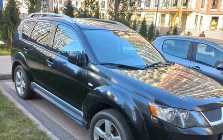 Mitsubishi Outlander III рестайлинг 3, 2008 год, 1 450 000 рублей, 2 фотография