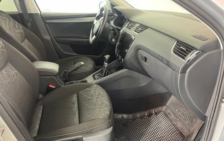 Skoda Octavia, 2019 год, 1 910 000 рублей, 19 фотография