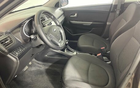 KIA Rio III рестайлинг, 2015 год, 979 000 рублей, 17 фотография