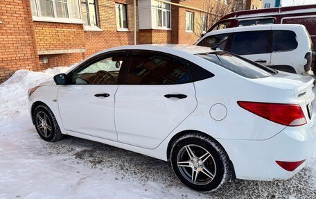 Hyundai Solaris II рестайлинг, 2015 год, 850 000 рублей, 6 фотография