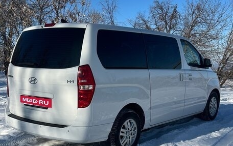 Hyundai H-1 II рестайлинг, 2019 год, 2 850 000 рублей, 3 фотография