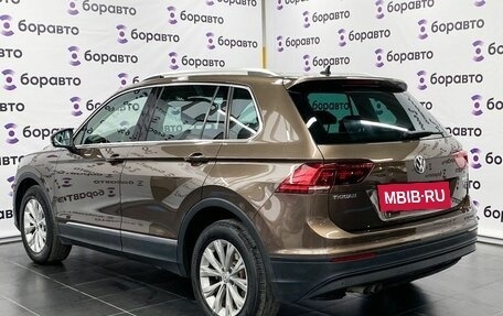 Volkswagen Tiguan II, 2017 год, 2 650 000 рублей, 4 фотография