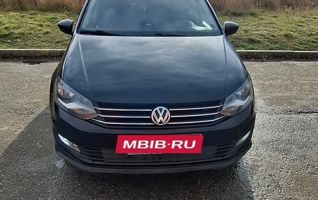 Volkswagen Polo VI (EU Market), 2017 год, 1 150 000 рублей, 1 фотография