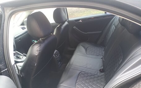 Volkswagen Jetta VI, 2016 год, 1 350 000 рублей, 3 фотография