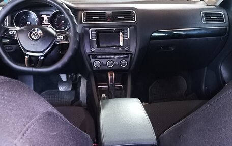 Volkswagen Jetta VI, 2016 год, 1 350 000 рублей, 8 фотография