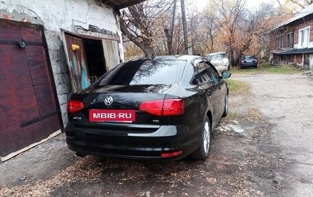 Volkswagen Jetta VI, 2016 год, 1 350 000 рублей, 4 фотография