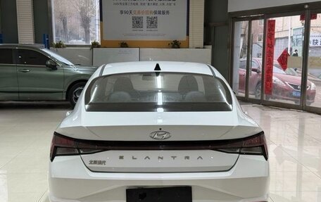 Hyundai Elantra, 2022 год, 1 830 000 рублей, 3 фотография