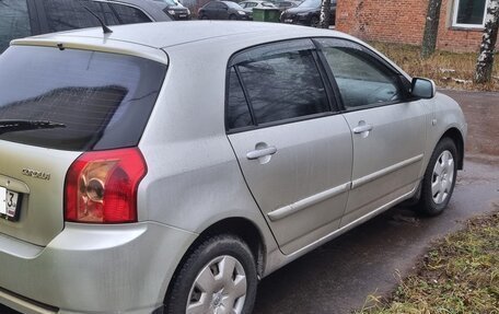 Toyota Corolla, 2004 год, 440 000 рублей, 2 фотография