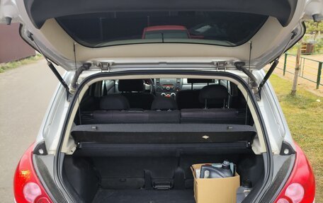 Nissan Tiida, 2010 год, 800 000 рублей, 8 фотография