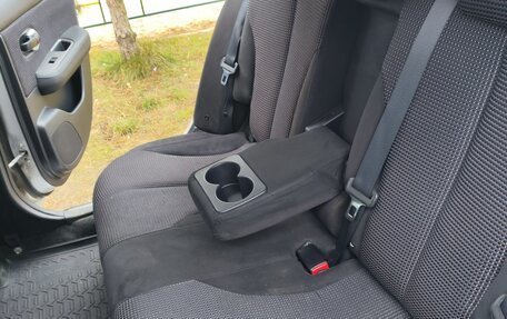 Nissan Tiida, 2010 год, 800 000 рублей, 9 фотография