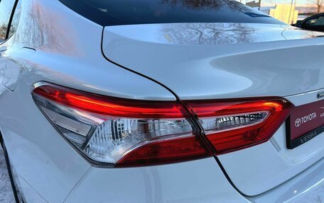 Toyota Camry, 2021 год, 2 490 000 рублей, 8 фотография