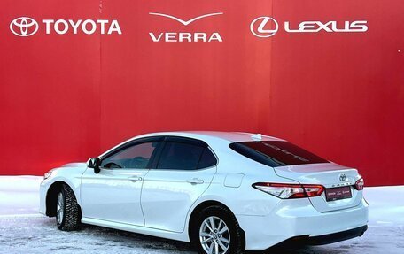 Toyota Camry, 2021 год, 2 490 000 рублей, 3 фотография