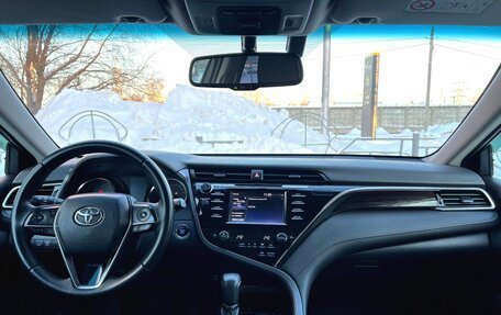 Toyota Camry, 2021 год, 2 490 000 рублей, 18 фотография