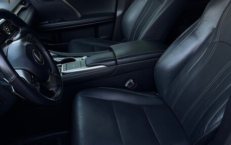 Lexus RX IV рестайлинг, 2019 год, 4 500 000 рублей, 21 фотография