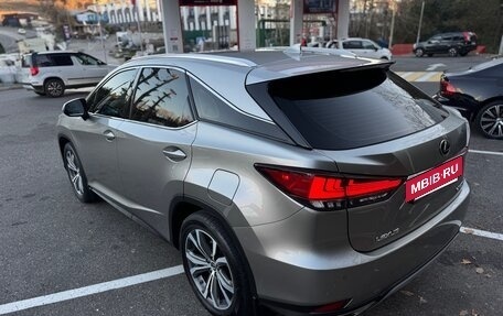 Lexus RX IV рестайлинг, 2019 год, 4 500 000 рублей, 11 фотография