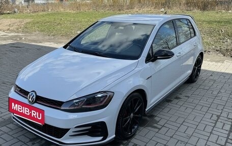 Volkswagen Golf GTI VII, 2019 год, 2 755 000 рублей, 3 фотография