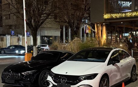 Mercedes-Benz EQE, 2022 год, 6 000 000 рублей, 2 фотография