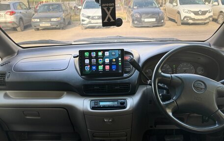 Nissan Serena II, 2001 год, 580 000 рублей, 11 фотография