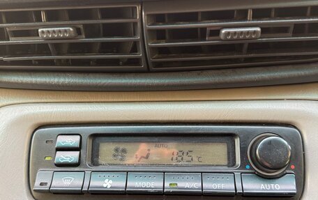 Nissan Serena II, 2001 год, 580 000 рублей, 15 фотография