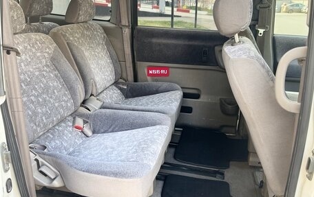 Nissan Serena II, 2001 год, 580 000 рублей, 9 фотография