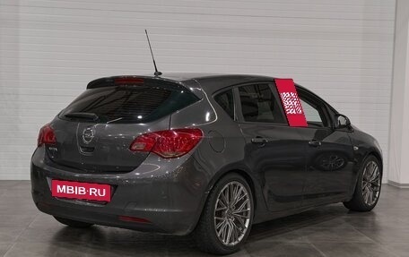 Opel Astra J, 2010 год, 650 000 рублей, 4 фотография