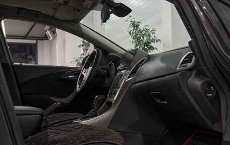 Opel Astra J, 2010 год, 650 000 рублей, 13 фотография