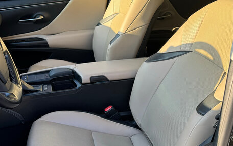 Lexus ES VII, 2019 год, 4 970 000 рублей, 10 фотография