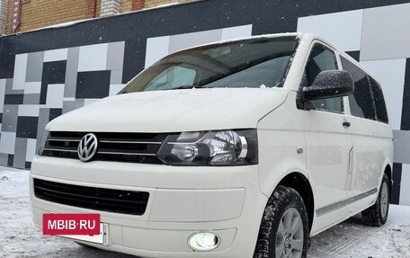 Volkswagen Transporter T5 рестайлинг, 2010 год, 1 350 000 рублей, 2 фотография