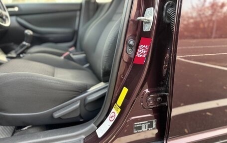 Toyota Avensis III рестайлинг, 2008 год, 835 000 рублей, 26 фотография