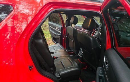 Ford Explorer VI, 2015 год, 2 180 000 рублей, 8 фотография