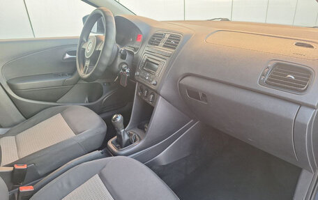 Volkswagen Polo VI (EU Market), 2013 год, 640 000 рублей, 11 фотография