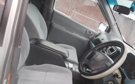 Mitsubishi Dion I рестайлинг, 2002 год, 500 000 рублей, 4 фотография