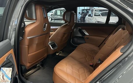 BMW 7 серия, 2024 год, 21 500 000 рублей, 16 фотография