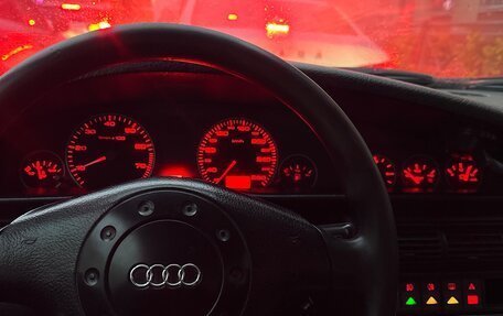 Audi A6, 1996 год, 550 000 рублей, 2 фотография