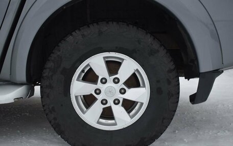 Mitsubishi L200 IV рестайлинг, 2017 год, 1 550 000 рублей, 9 фотография