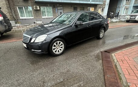 Mercedes-Benz E-Класс, 2013 год, 1 500 000 рублей, 2 фотография