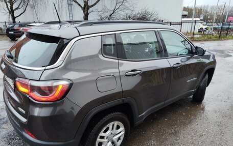 Jeep Compass II, 2018 год, 1 900 000 рублей, 6 фотография