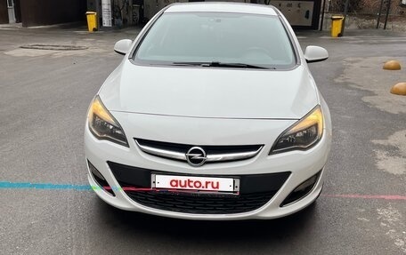 Opel Astra J, 2013 год, 1 200 000 рублей, 1 фотография