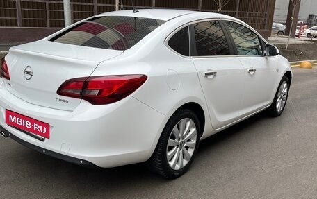 Opel Astra J, 2013 год, 1 200 000 рублей, 6 фотография