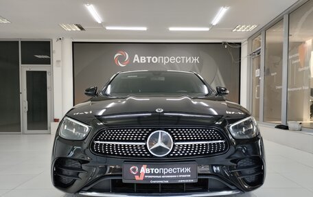 Mercedes-Benz E-Класс, 2020 год, 4 150 000 рублей, 2 фотография