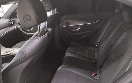 Mercedes-Benz E-Класс, 2020 год, 4 150 000 рублей, 20 фотография