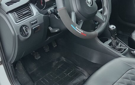 Skoda Rapid I, 2017 год, 1 300 000 рублей, 6 фотография