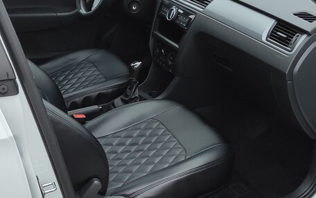 Skoda Rapid I, 2017 год, 1 300 000 рублей, 11 фотография