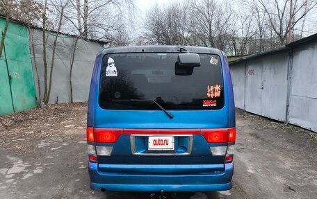 Mazda Bongo Friendee i рестайлинг, 2004 год, 890 000 рублей, 10 фотография